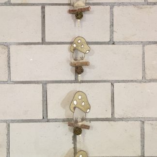 Pilzgirlande in Glittergold und Glittersilber